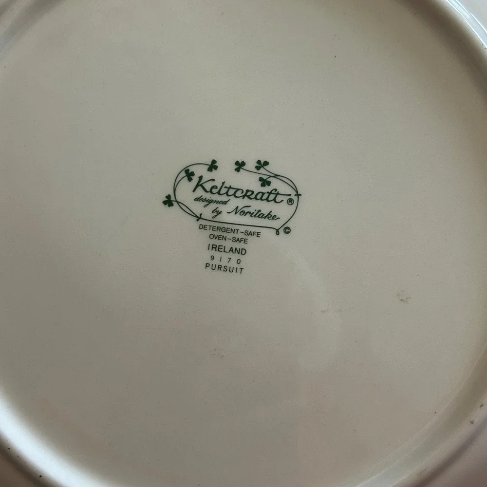 Keltcraft Noritake Ireland 9170 Pursuit Hunt Scene 10.5 Dinner Plate Green Rim
